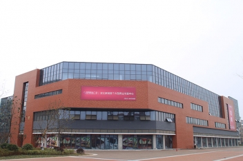 陽(yáng)光控制膜玻璃